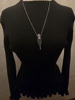 Black Ribbed Knit Ruffle Hem Sweater Top Fitted Stretch Dark Academia Romantic L